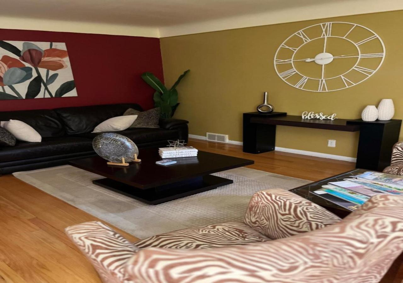Oak Park Nice Cozy Family-Sized Home In Quiet Neighborhood מראה חיצוני תמונה
